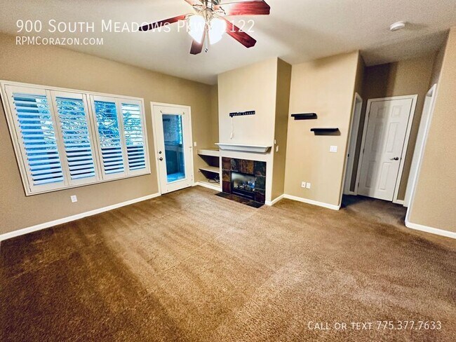 Foto del edificio - 900 S Meadows Pkwy