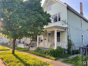 Building Photo - 200 Mackinaw St