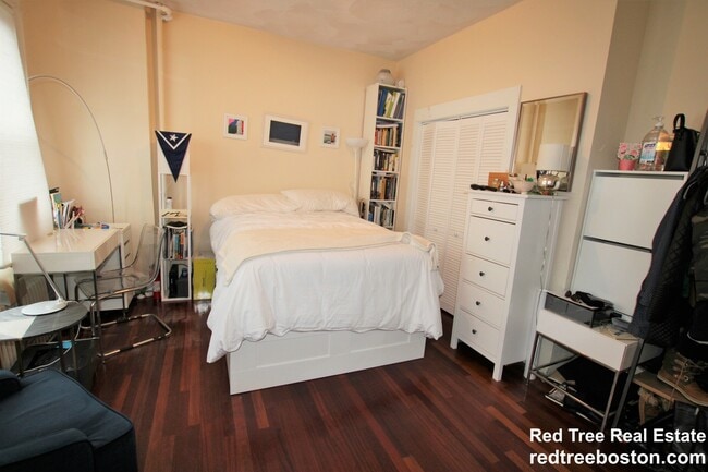 Photo - 108 Myrtle St Apartment