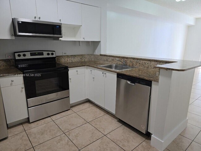 Foto del edificio - 5091 NW 7th St