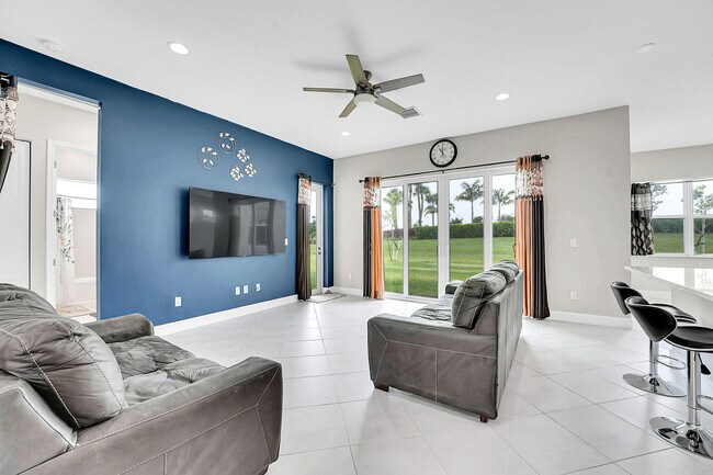 Foto del edificio - 5530 Macoon Wy