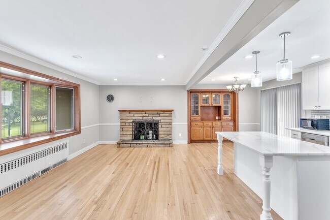 Foto del edificio - 16 Meadowbrook Ln