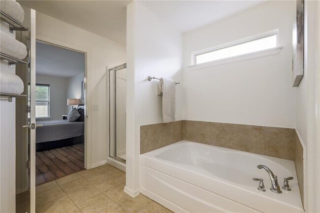 Building Photo - 433 Moorhen Cove