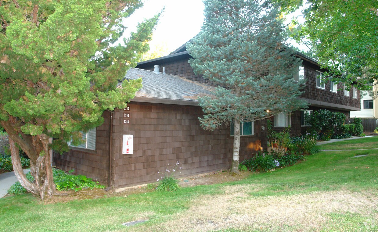Building Photo - 3258-3264 Marlene Dr