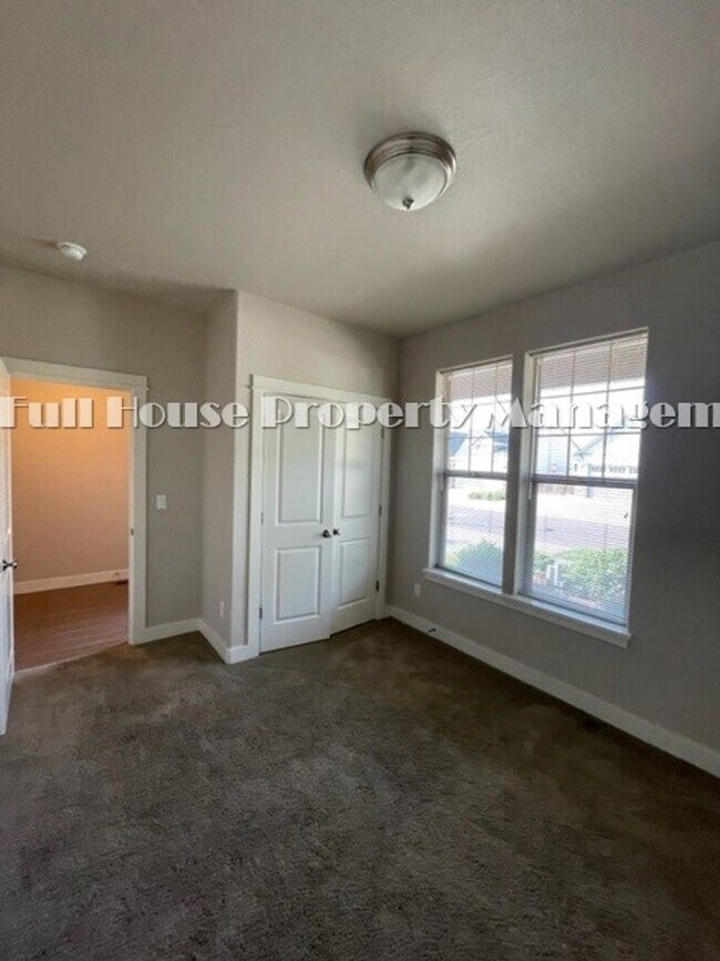 Foto del edificio - 3 br, 2 bath House - 906 Pennington