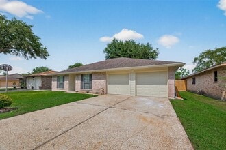 Building Photo - 2314 Pilgrims Bend Dr