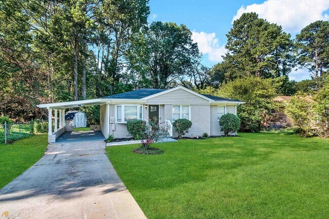 Building Photo - 3289 Beech Dr