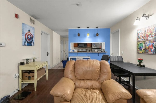 Building Photo - 3921 SW 34th St