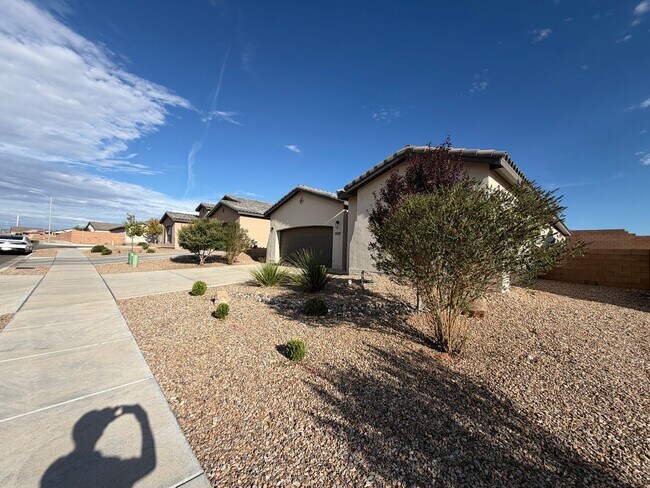Foto del edificio - 3969 Kodiak Rd NE