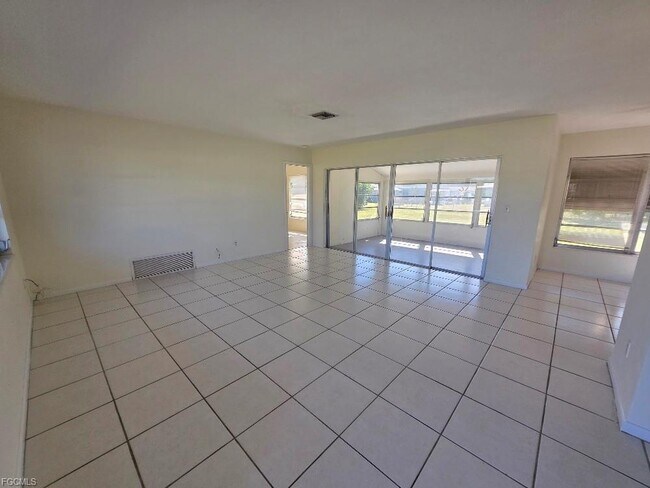 Foto del edificio - 1512 Huntdale St E