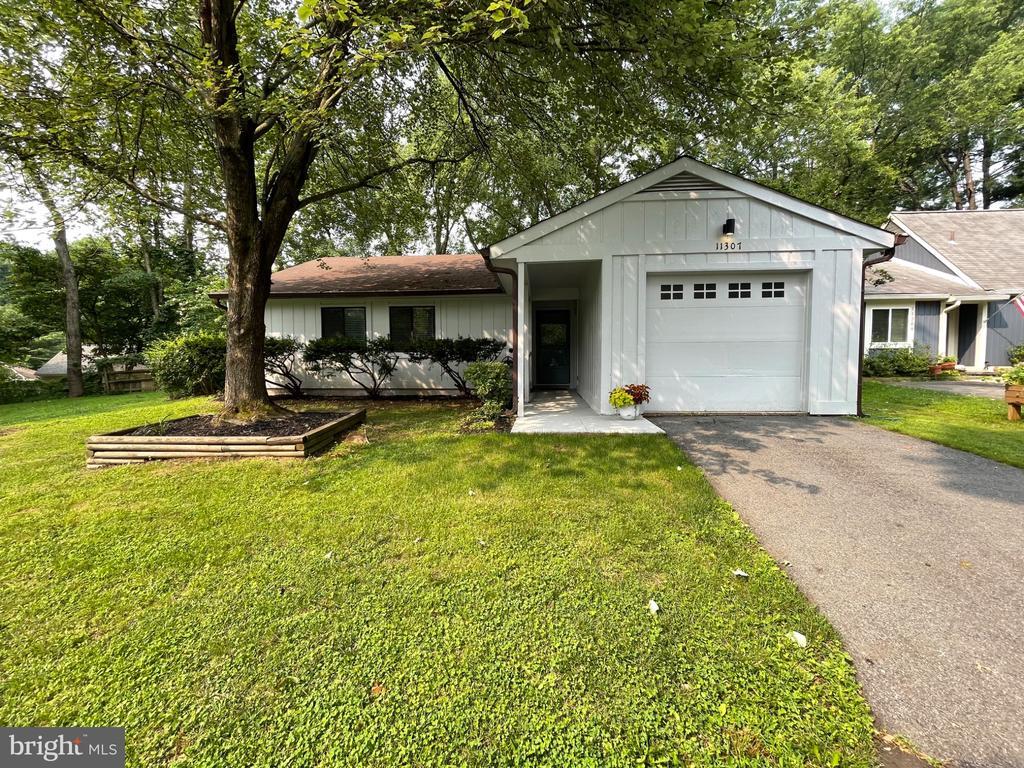 Foto principal - 11307 Gatesborough Ln
