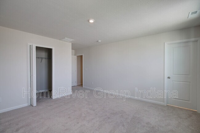 Building Photo - 2729 Pointe Harbour Dr