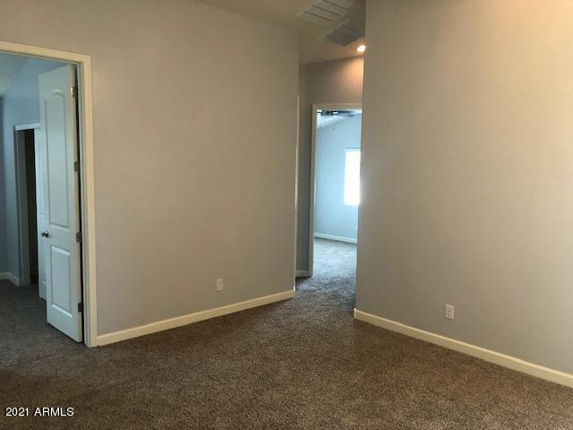 Foto del edificio - 3018 N 33rd Pl