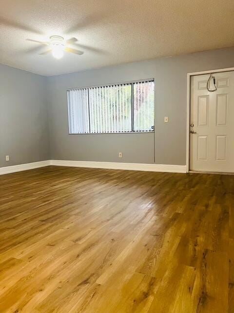 Building Photo - 1535 Meadows Cir W