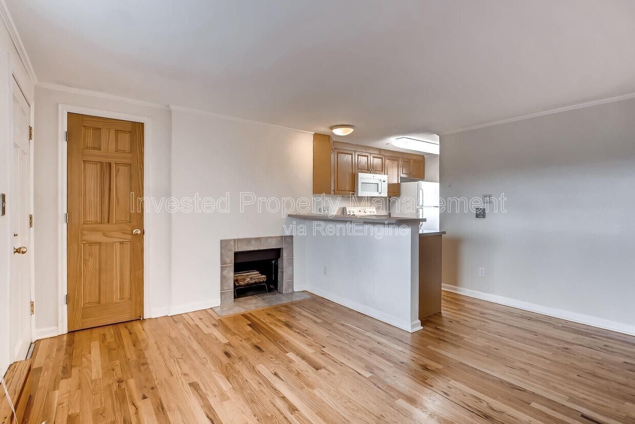 Photo - 336 N Grant St