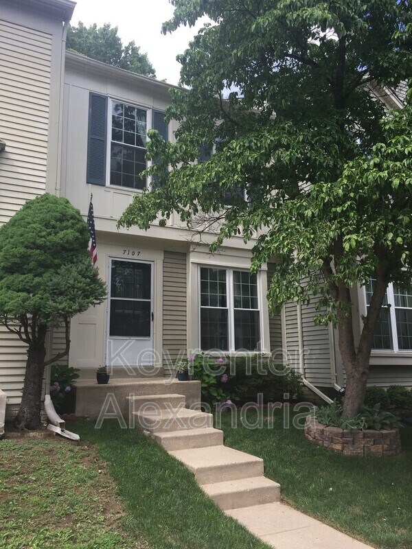 Photo - 7107 Tolliver St Townhome