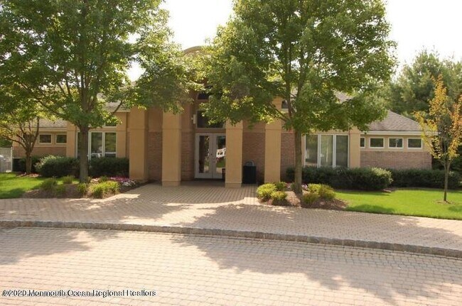 Building Photo - 45 Blackhawk Ct
