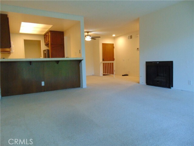 Foto del edificio - 2203 Apricot Dr