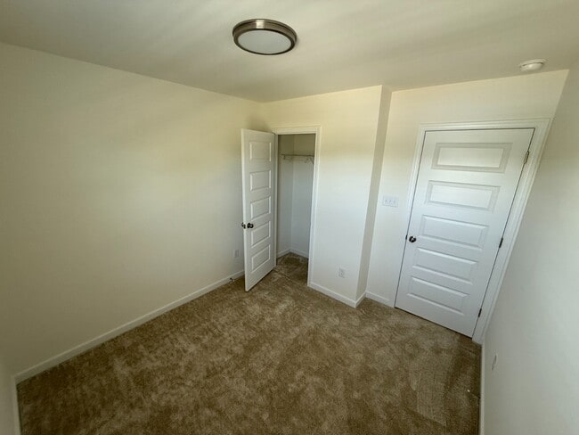 Foto del edificio - 3413 Hopkins Rd