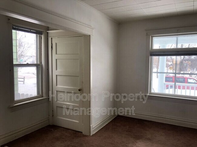 Foto del edificio - 3055 Vernon St