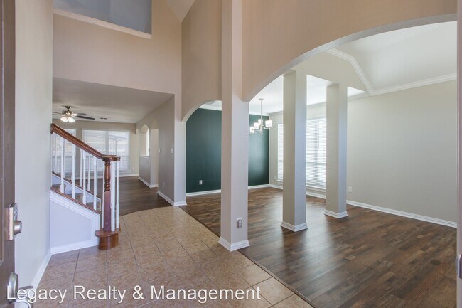 Building Photo - 5 br, 3 bath House - 7909 Amesbury Lane