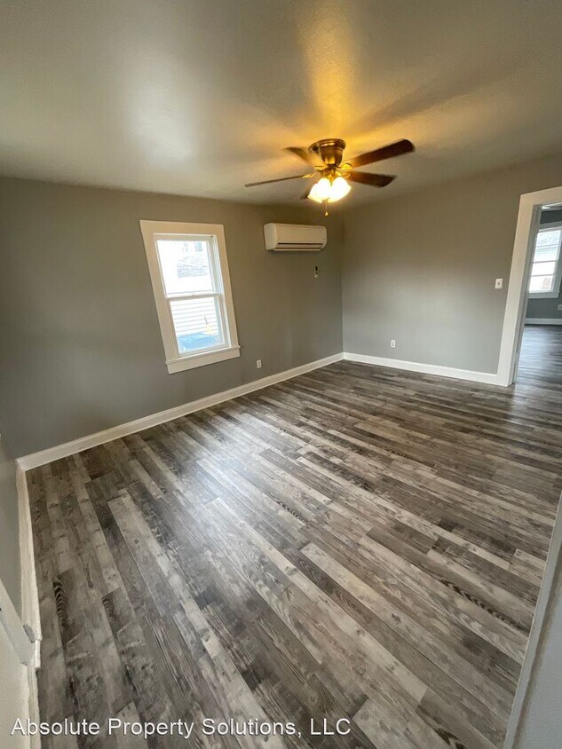 Primary Photo - 1 br, 1 bath House - 1501 W Webster St