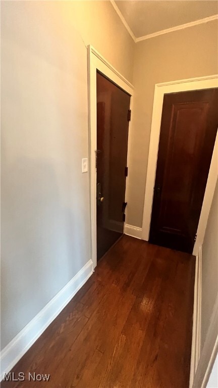 1425 Waterbury Rd Lakewood, OH 44107 – photo 2