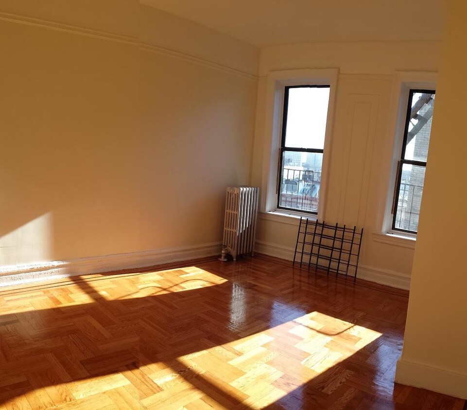Foto principal - 646 Argyle Rd