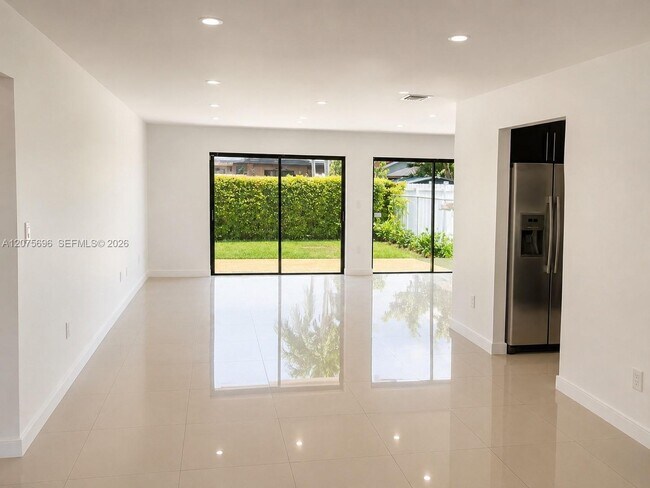 Foto del edificio - 13255 NW 8th St