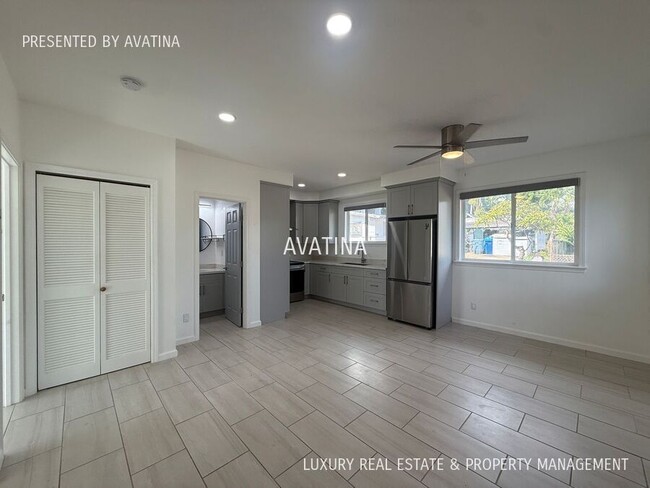 Building Photo - 99-726 Hulumanau St. A-