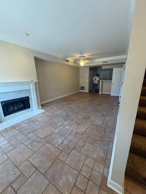 Foto del edificio - 229 Fairmont Ct