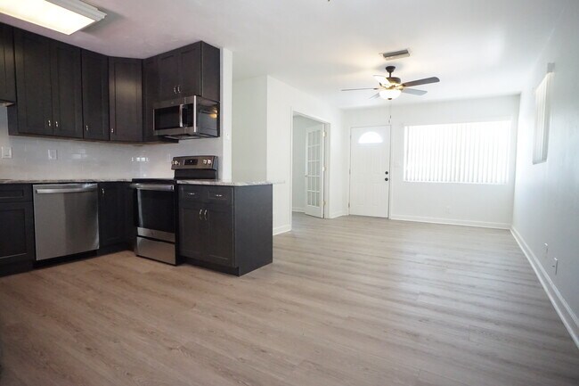 Building Photo - 727 Bunker Rd