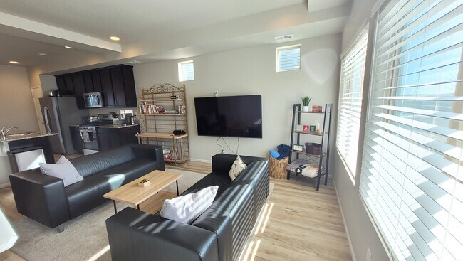 Foto del edificio - 9172 Baltin Ct