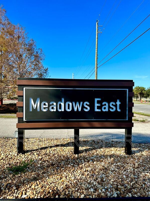 Foto del edificio - 4713 Meade Ln
