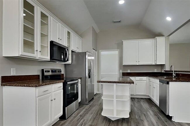 Foto del edificio - 8019 Malardcrest Dr