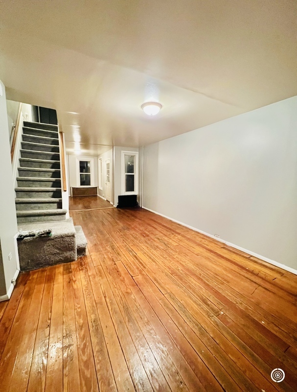 Foto del edificio - 508-510 N Silk St