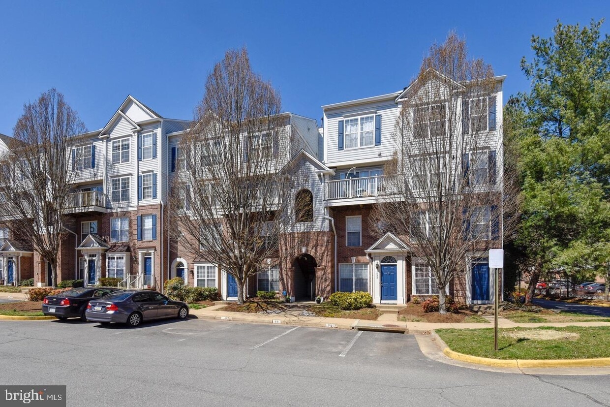 7024 Falls Reach Dr, Falls Church, VA 22043 Townhome Rentals in Falls