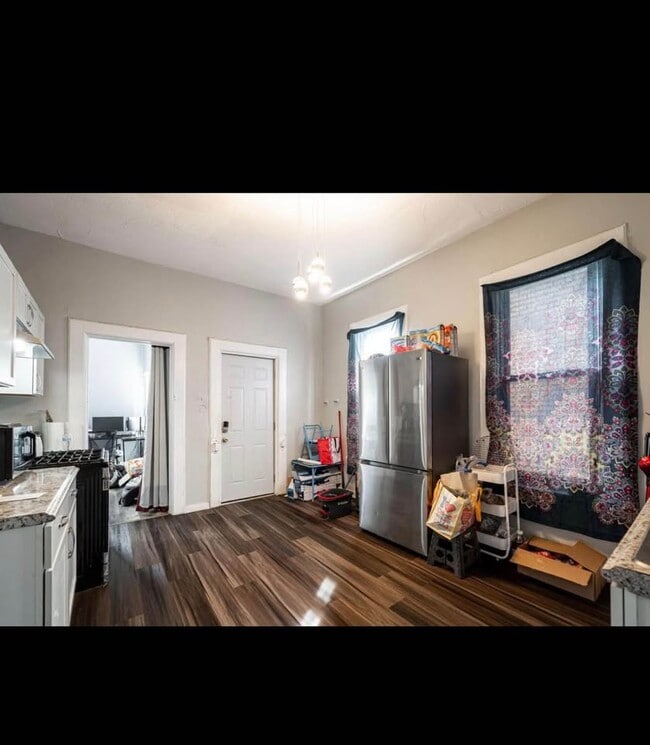 Building Photo - 206 N 37th St