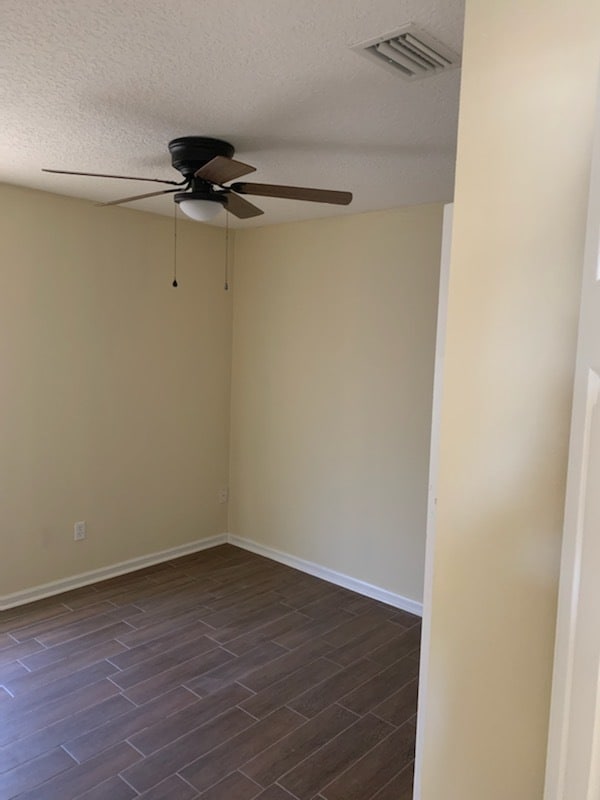 Foto del edificio - 3013 Thorn Glen Ct