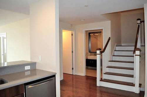 Building Photo - 305 Palisade Ave