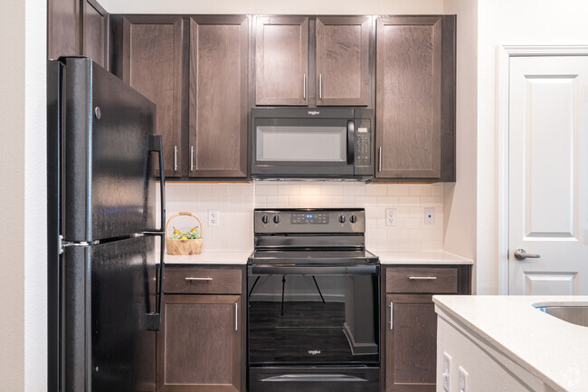 2HAB, 1BA - 966 ft² - McKee City Living