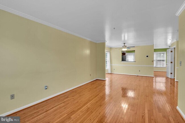 Building Photo - 9354 Sombersby Ct