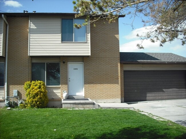 Photo - 1378 W 6235 S (Taylorsville, UT) Townhome