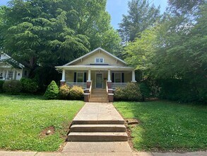 Building Photo - 106 N Race St