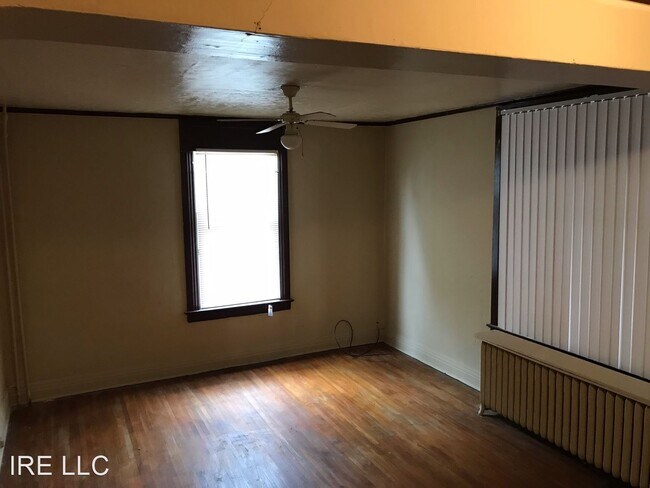 Building Photo - 1101 W Maxwell Ave