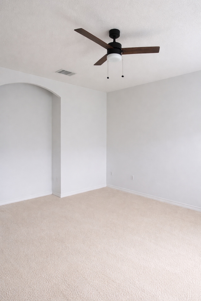 Building Photo - 509 Spartan Dr