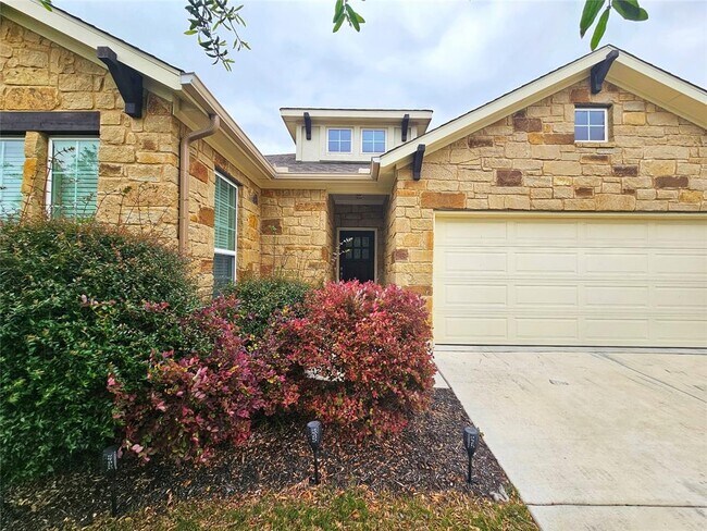 Building Photo - 637 Palmilla St