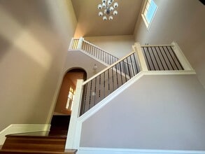 Building Photo - 13597 SW King Lear Way