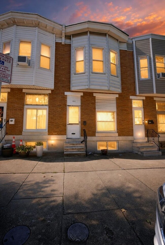Building Photo - 406 S Macon St.