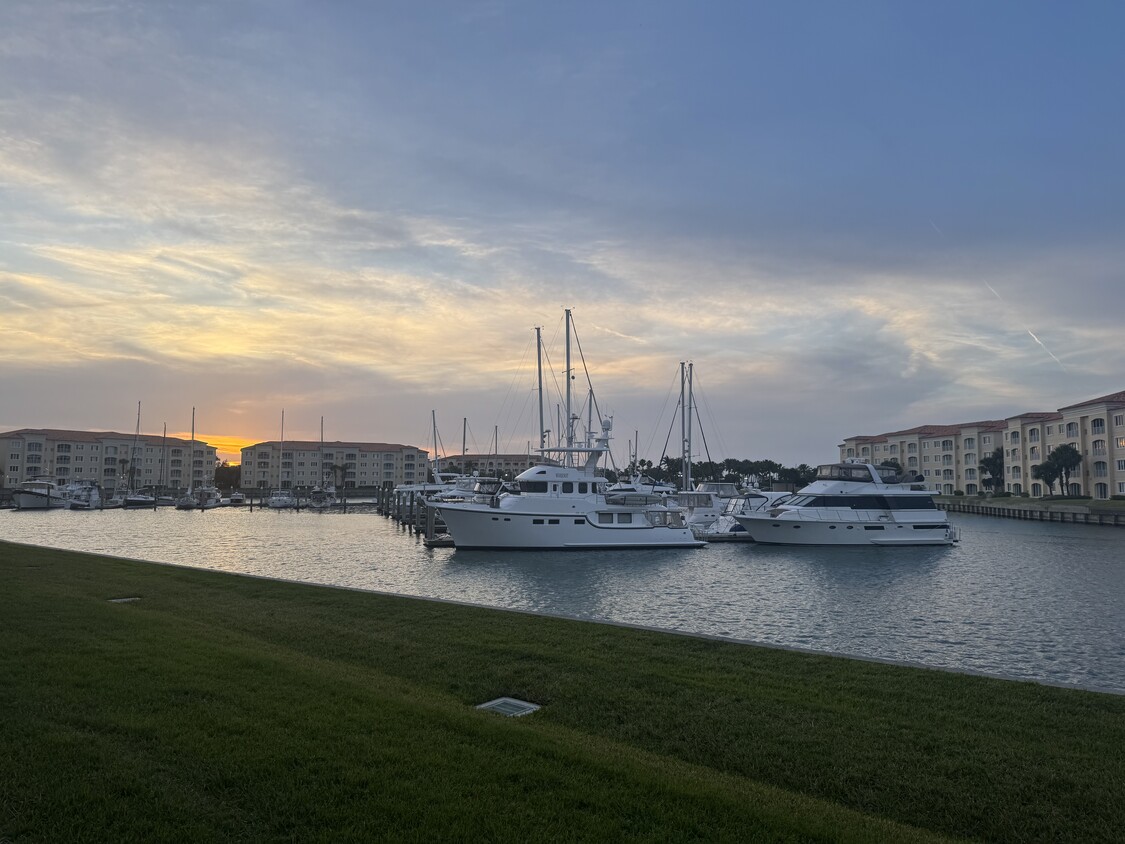 Foto principal - 16 Harbour Isle Dr W